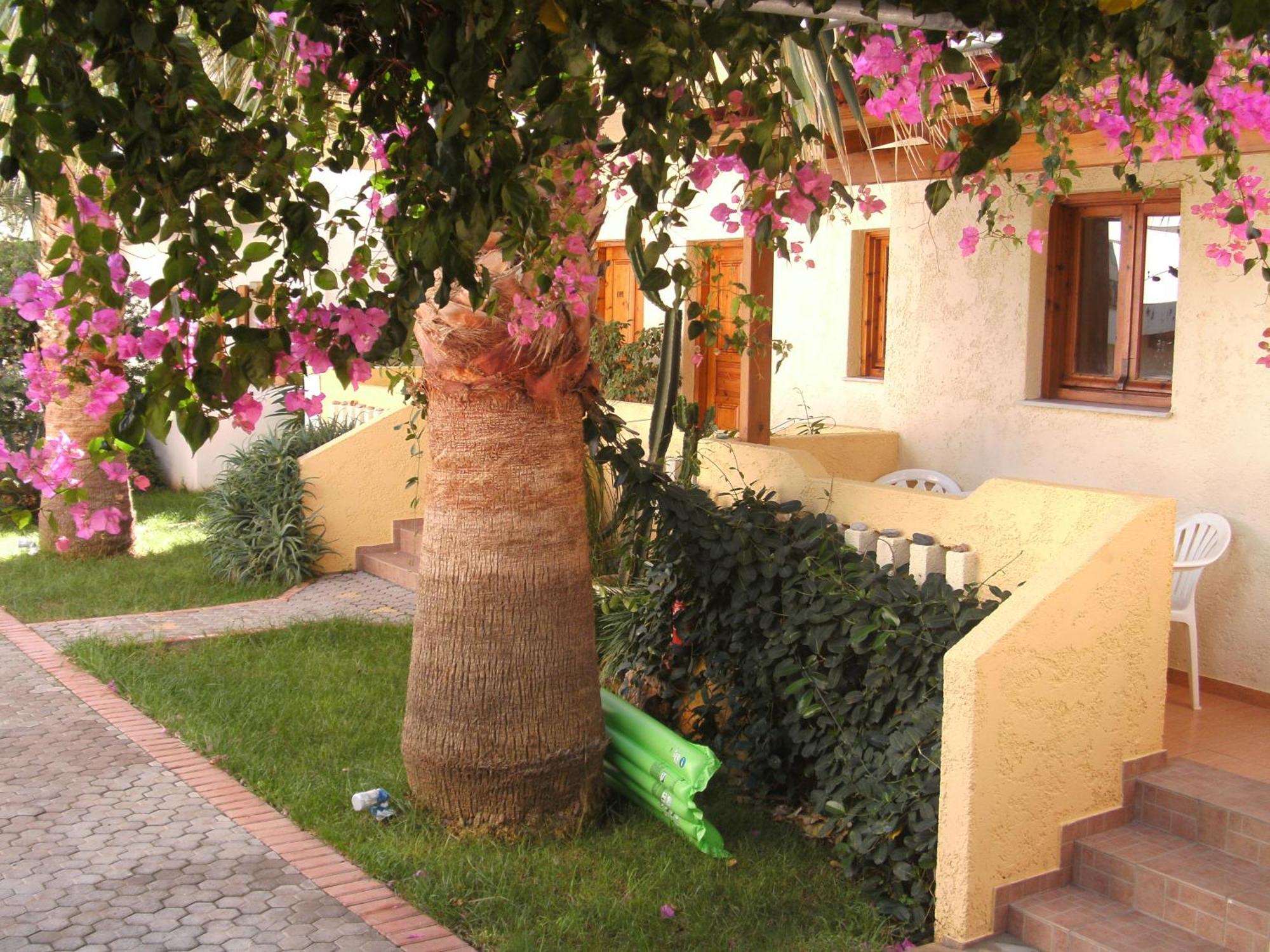 Lia Sofia Apartments Sztalída Kültér fotó